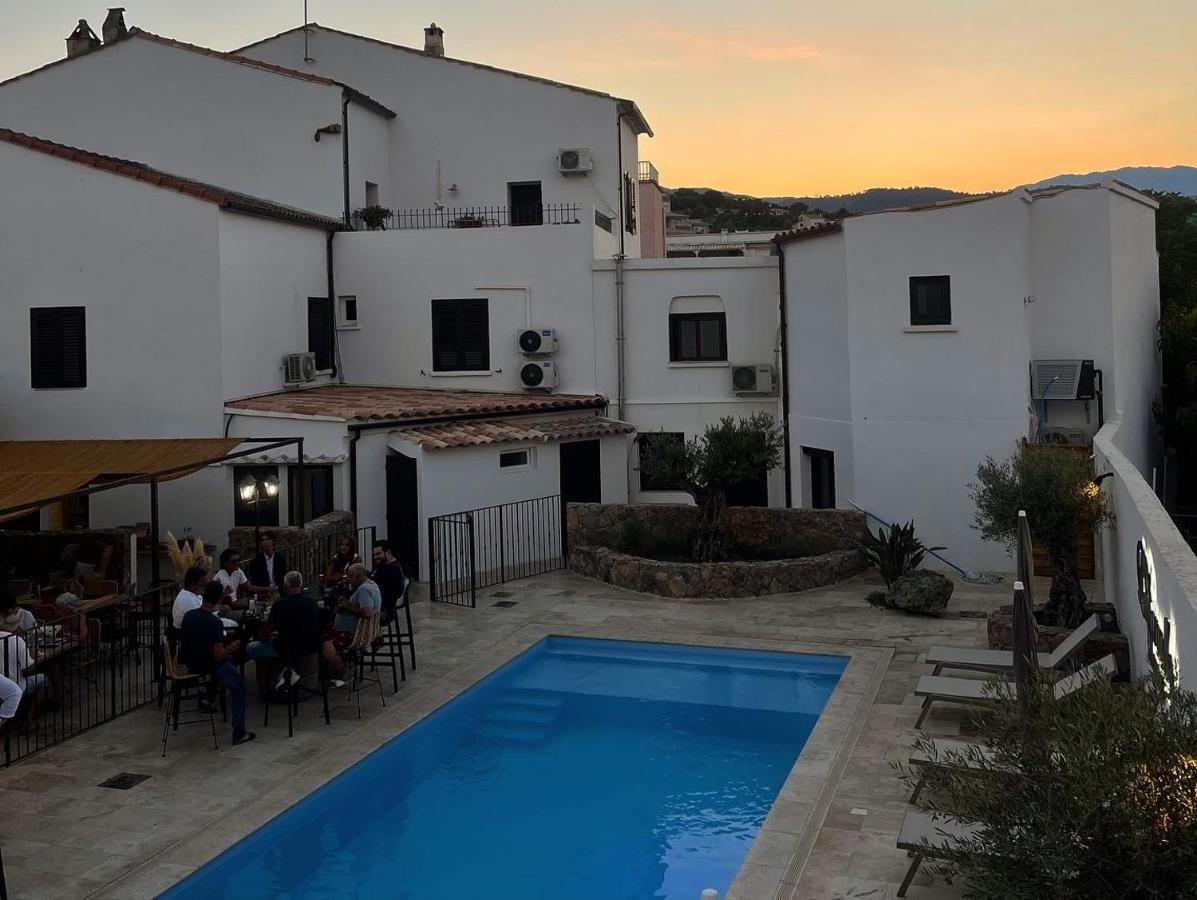 Hotel Restaurant La Caravelle Sari-Solenzara Eksteriør bilde